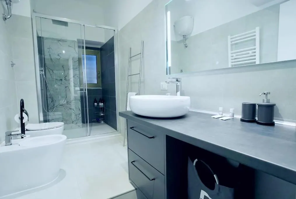 We Home - Leone Apartments - Rome, Vatican Italy