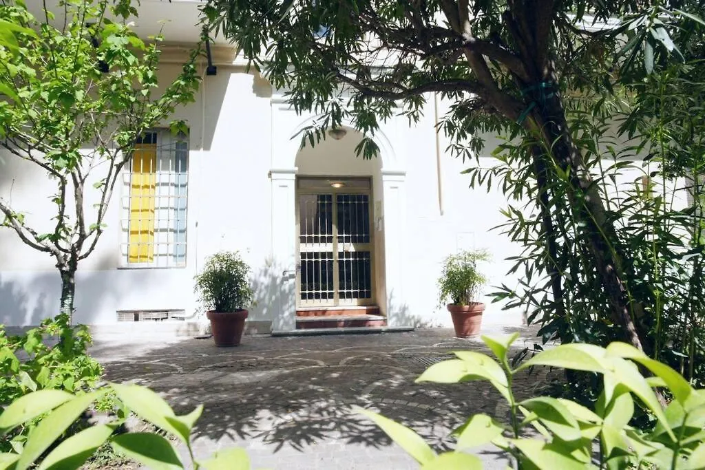 We Home - Leone Apartments - Rome, Vatican Italy